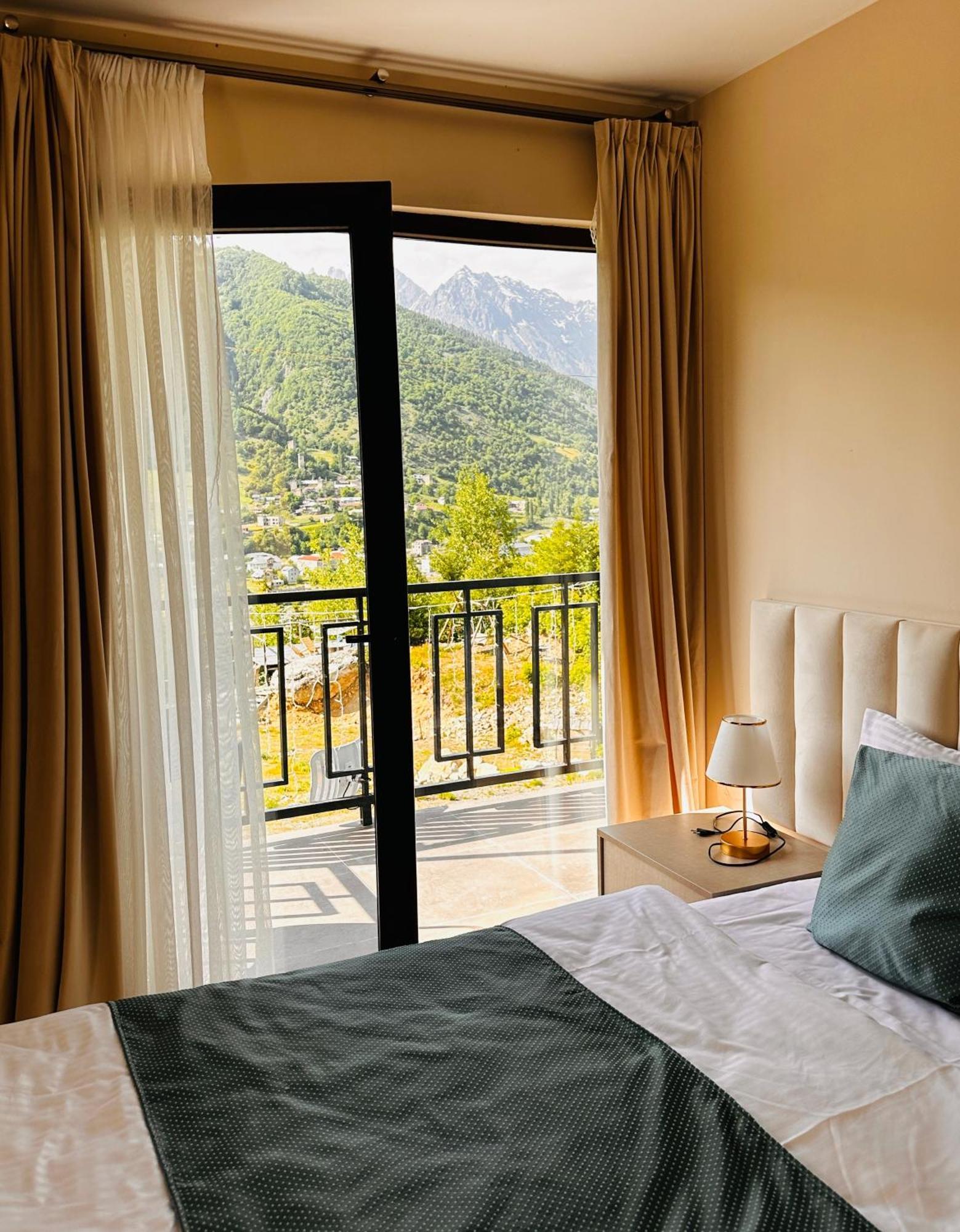 Hotel "Panorama" Kakhri Mestia Exteriér fotografie
